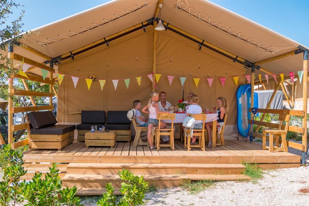 Vacanceselect Premium Lodge Polari Rovinj Exterior photo