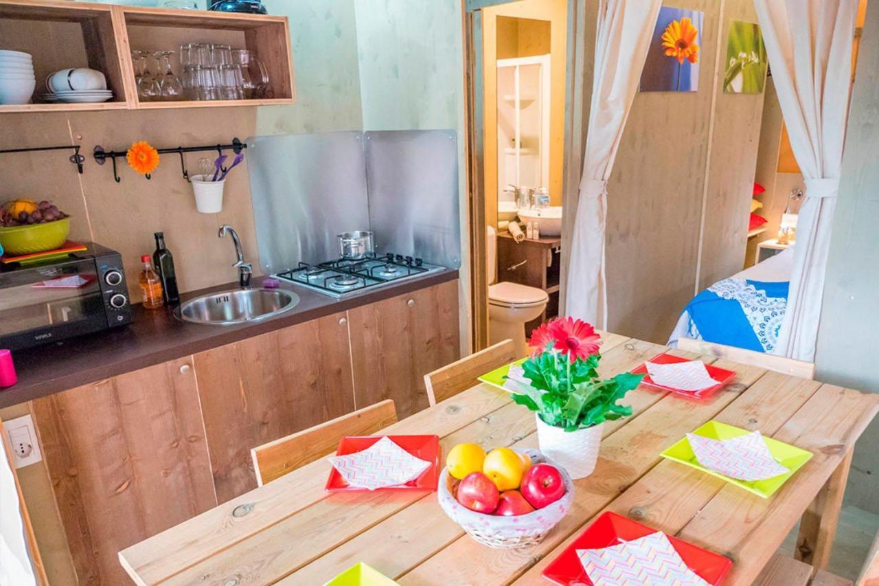 Vacanceselect Premium Lodge Polari Rovinj Exterior photo